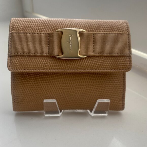 Salvatore Ferragamo Bifold Leather Wallet - Beige Vara Bow - Picture 2 of 12